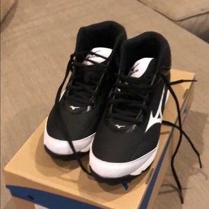 Cleats (kids)